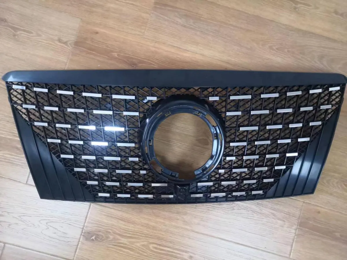 Surrounded by a middle net