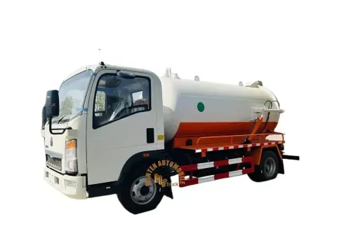 Small 4X2 Rhd HOWO 4ton 4m3 4 Cubic Meter 4000 Liters Vacuum Sewage Truck for Sale