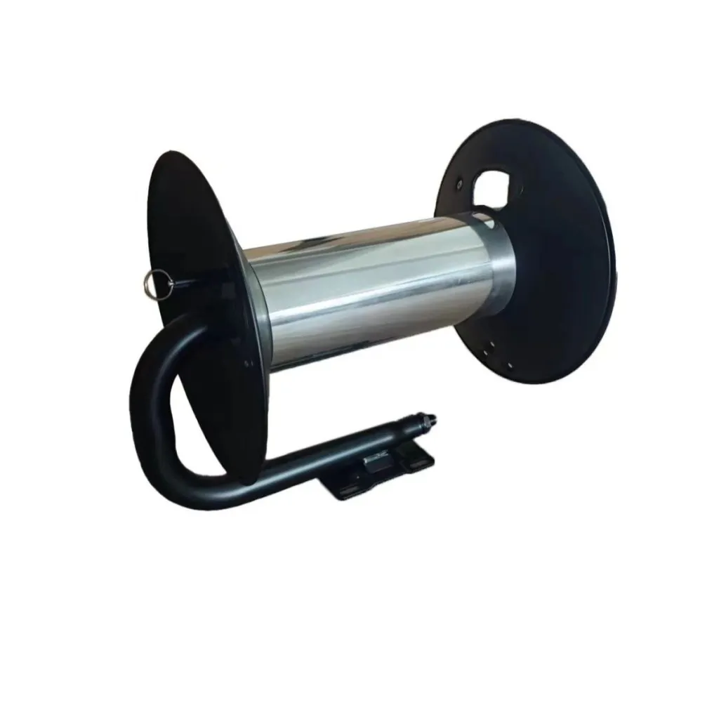 Hydraulic hose to store the recycled reel