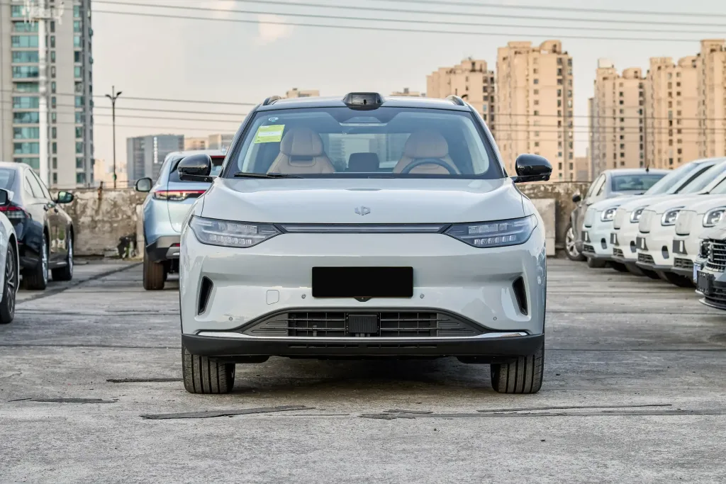 Leapmotor C11 2024 extended-range 300 Smart Drive version 