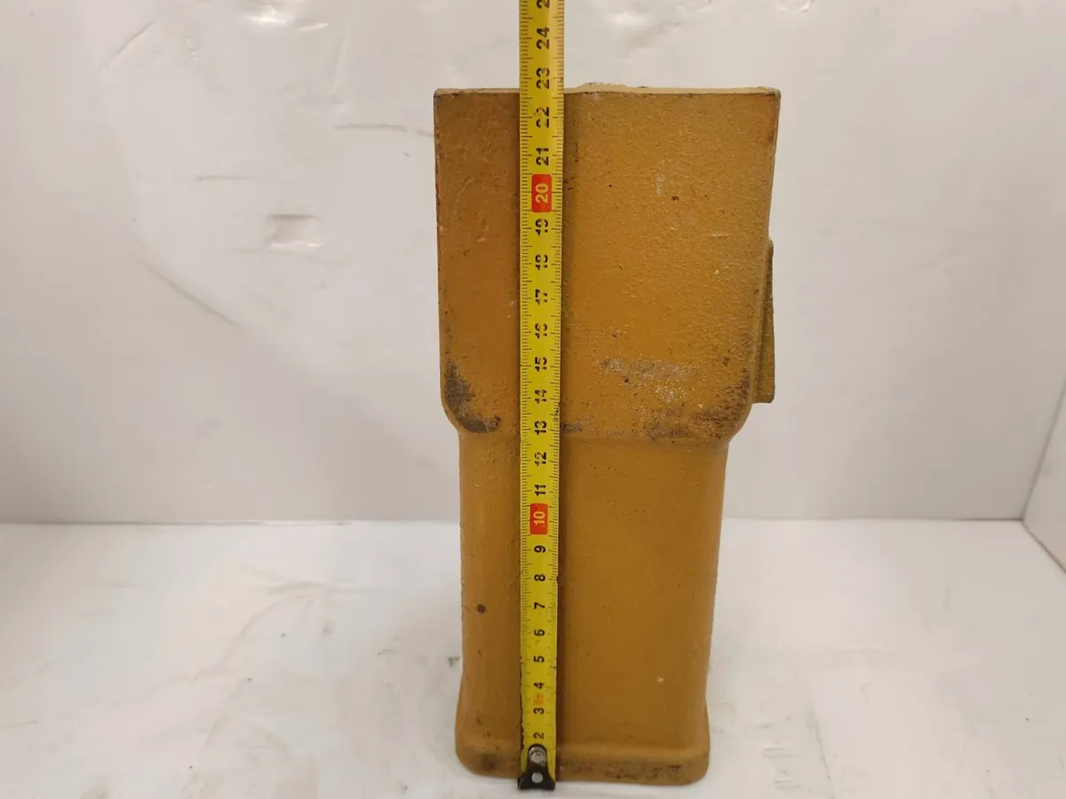 Square mouth outer ring with step teeth