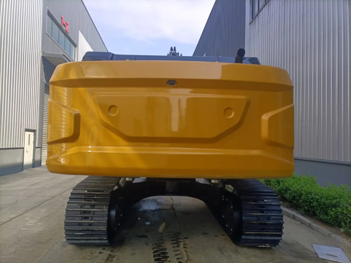 tracked excavator-38 tons