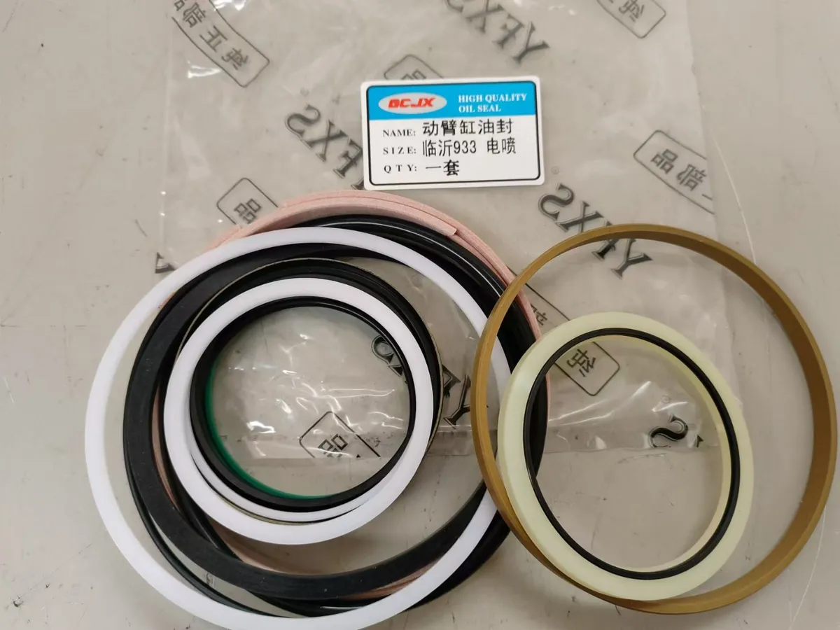 Arm cylinder oil seal (electronic fuel injection) Lingong type 933