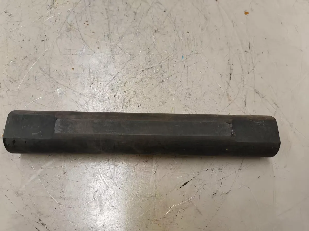 Loader one-word axle - 968F after