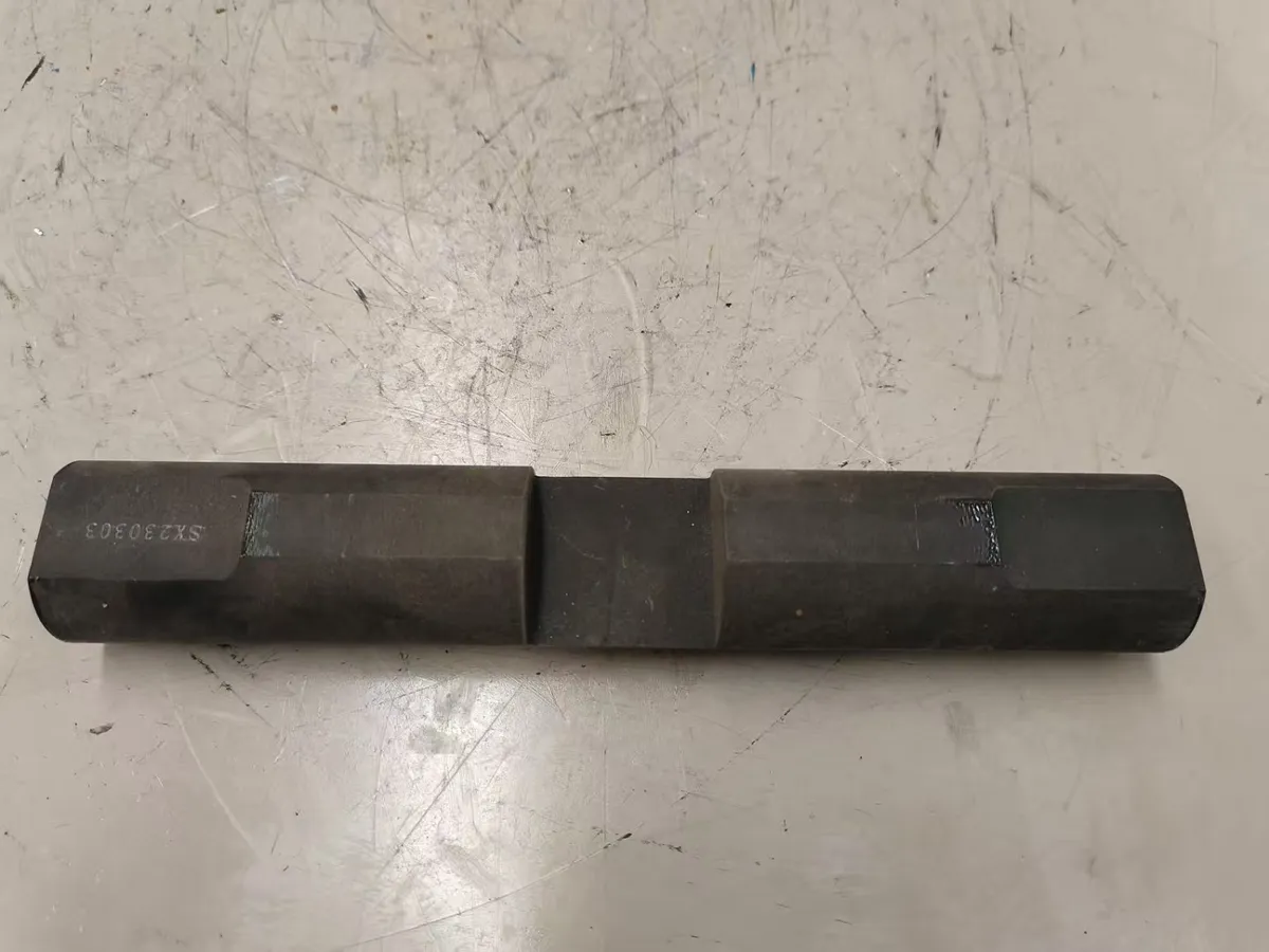 Loader one-word axle - 968F after