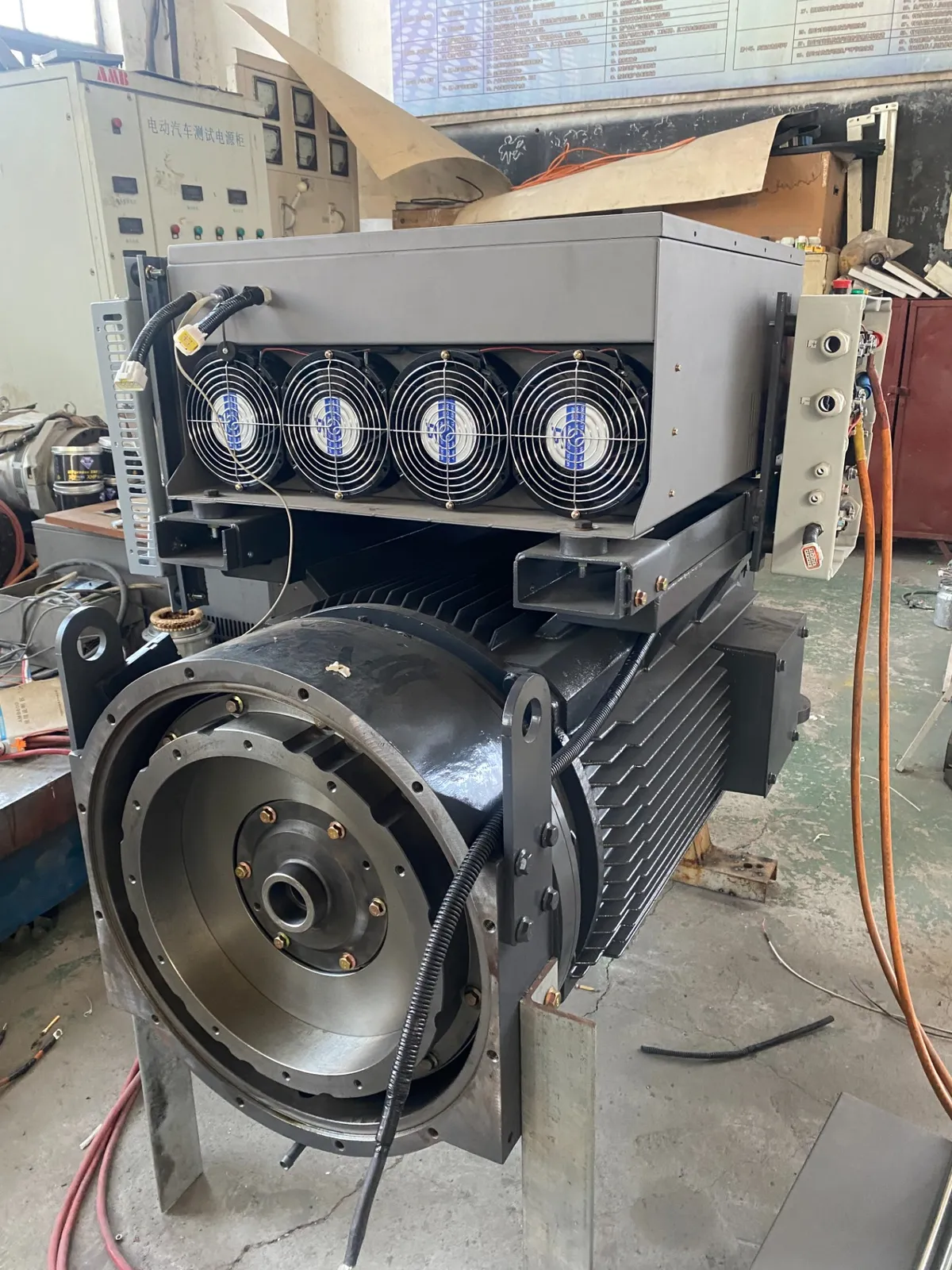 Three-phase asynchronous motor