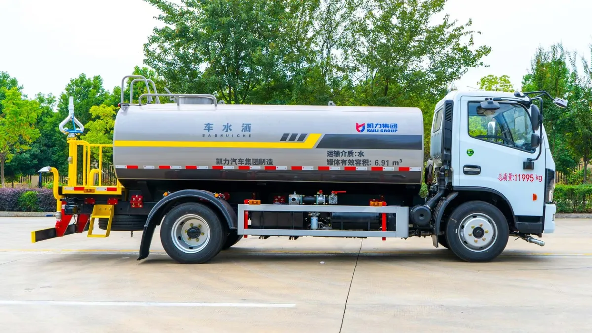 Sprinkler truck - 9.3 DFRICA