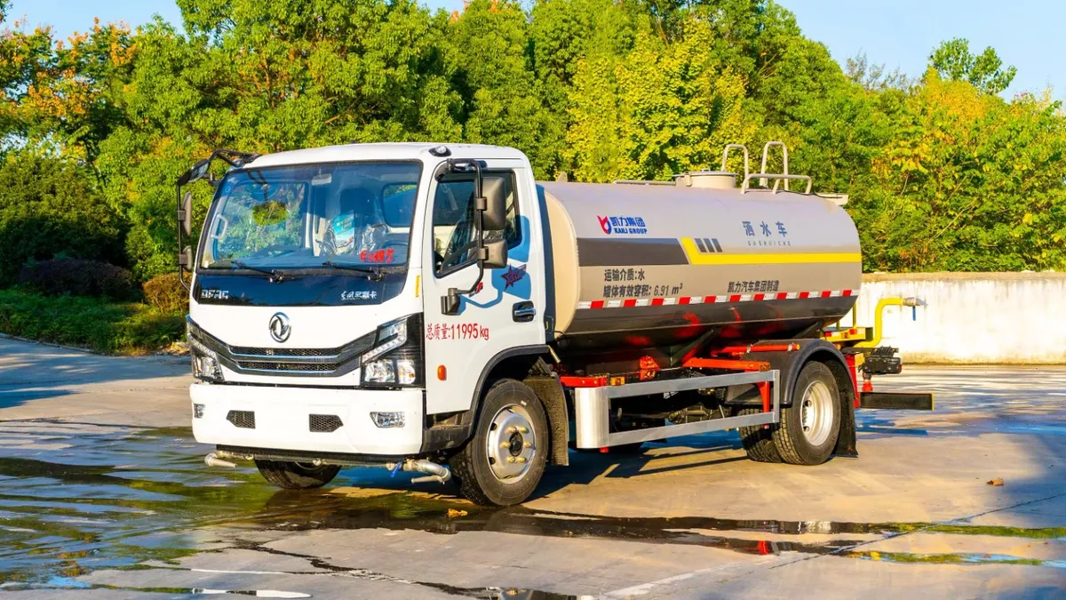 Sprinkler truck - 9.3 DFRICA