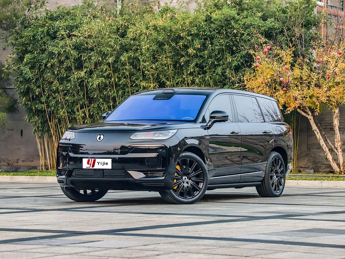 2025 BYD Brand Denza N9 Hybrid SUV Large SUV Hot Selling New Engine Vehicle N9 SUV