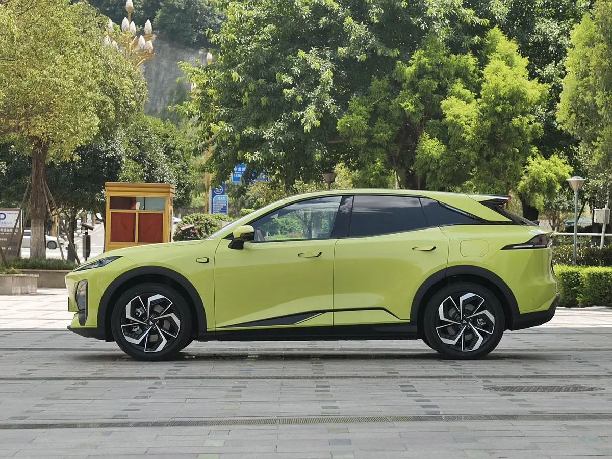 2024 Deepal S07 Max Hybrid Electric Vehicle with Extended Range Edition New Model 285km Range