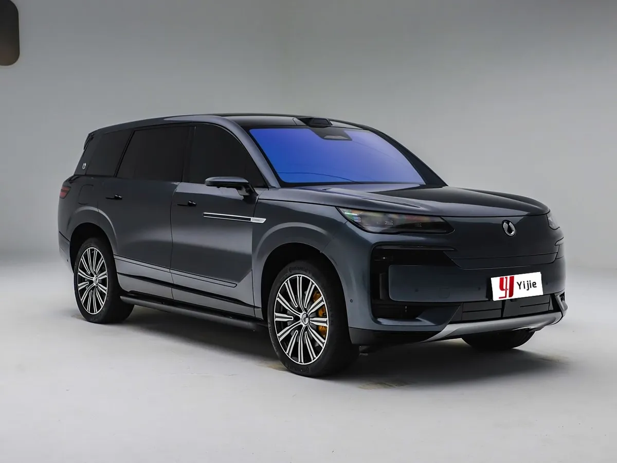 2025 BYD Brand Denza N9 Hybrid SUV Large SUV Hot Selling New Engine Vehicle N9 SUV