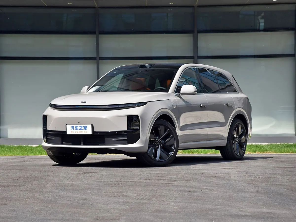 Li-auto L6 Luxury 2024 Extended Range Suv Lixiang L6 Pro New Energy Vehicle Lixiang Car Hybrid Car Lixiang L6 Pro