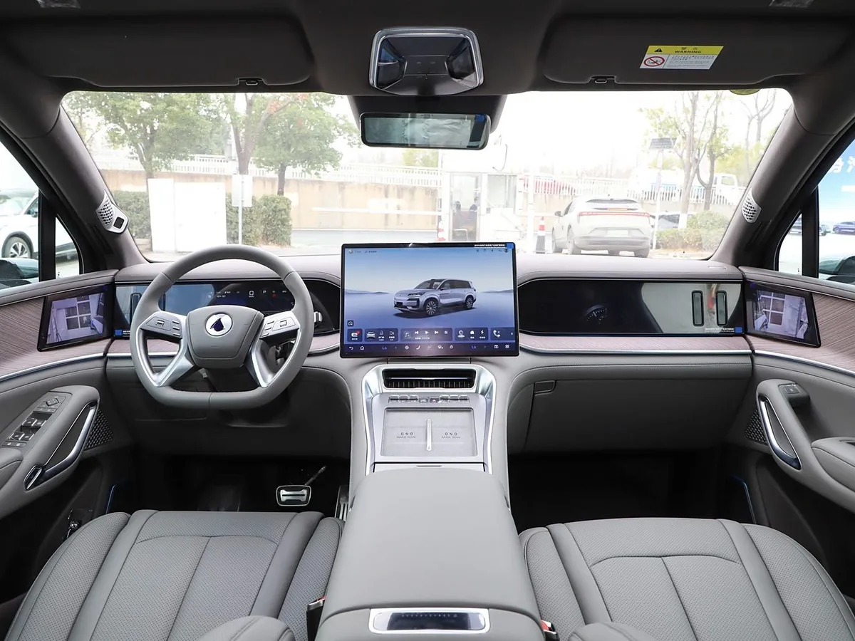 2025 BYD Brand Denza N9 Hybrid SUV Large SUV Hot Selling New Engine Vehicle N9 SUV