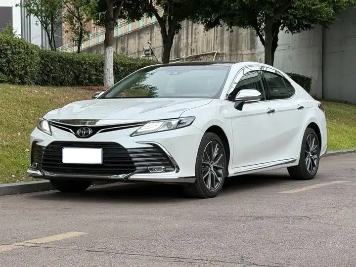 Toyota Camry 2024 Dual Engine 2.0HGVP Luxury Edition