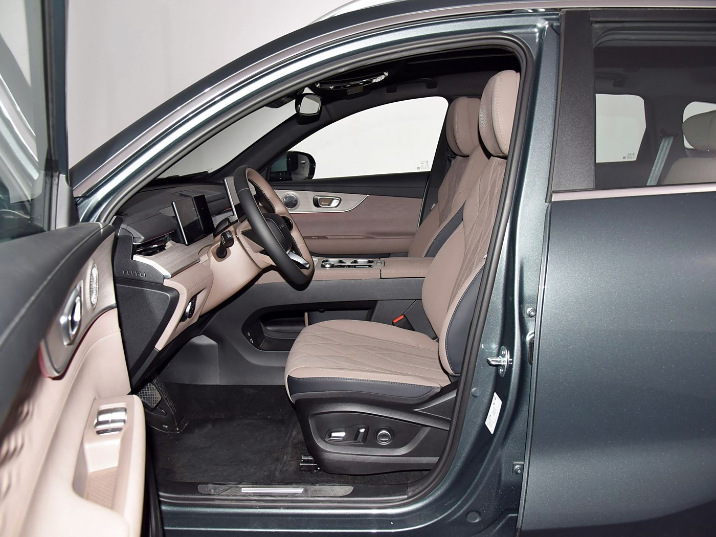 Fengyun T8 2025 Model 1.5T 130KM Luxury Edition 5-seater