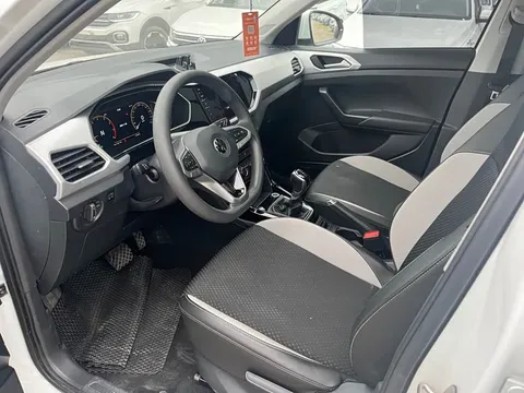 Volkswagen Tacqua 2023 Model 200TSI DSG Smart Connectivity Edition