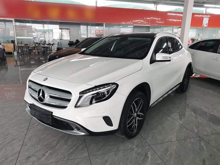 Mercedes-Benz GLA 2016 GLA 220 4MATIC Fashion Edition