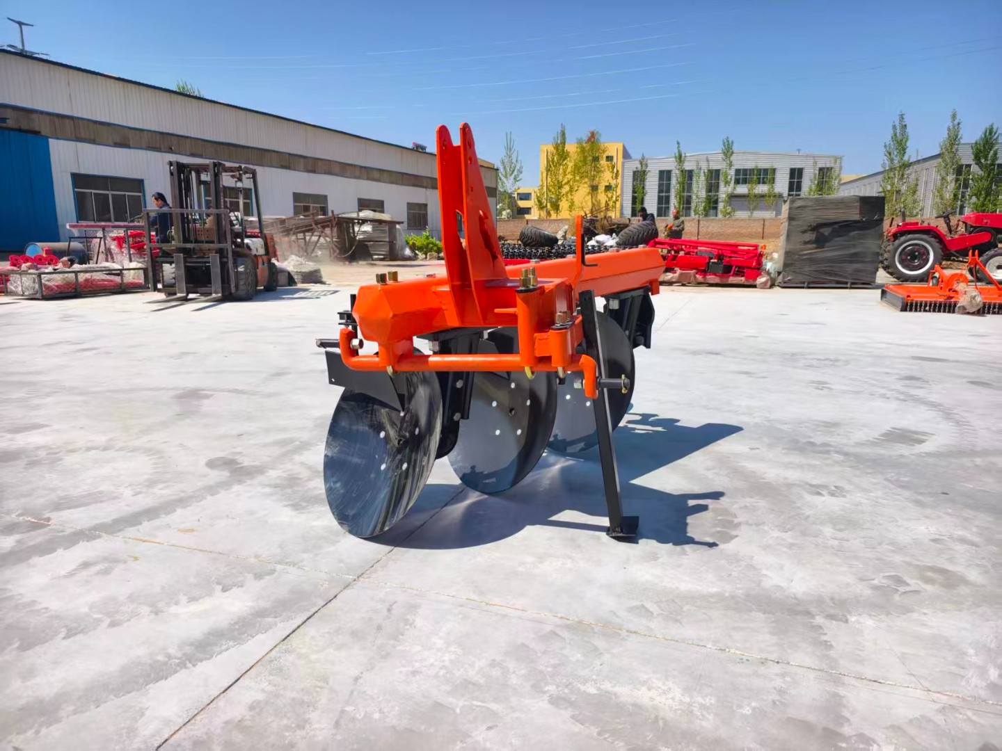 Small Fish Plow 1LY-3 Deep Tillage Machine for Efficient Soil Preparation