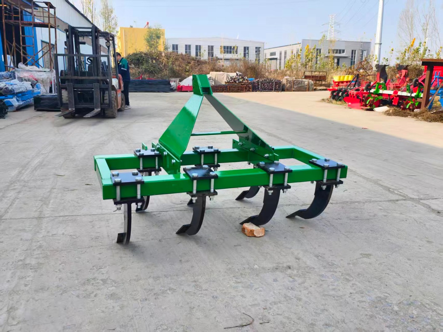 Deep Tillage Machine 3S-1.4 &ndash; Heavy-Duty Subsoiler for Deep Soil Loosening & Preparation