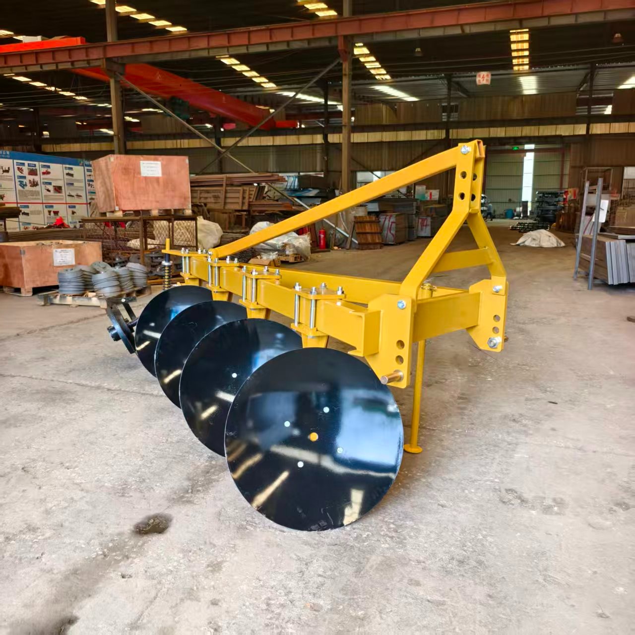 Disc Plow 1LY-425 &ndash; Heavy-Duty 4-Disc Farm Tractor Implement for Efficient Soil Tillage