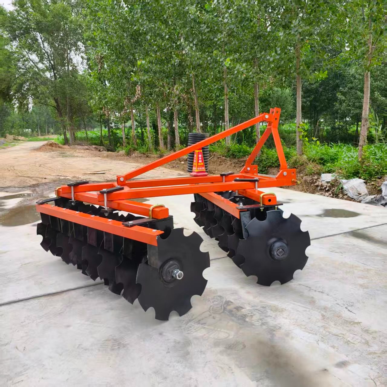 Light Rake 1BQX-1.5 &ndash; Medium Harrow for Efficient Field Leveling and Soil Preparation