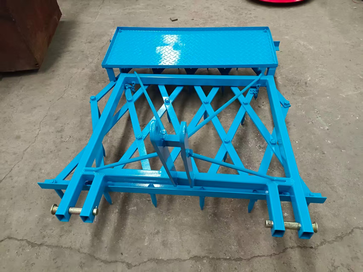 BDC-6 Spiked Rake &ndash; Heavy-Duty Pipe Plow for Efficient Soil Splitting and Trenching