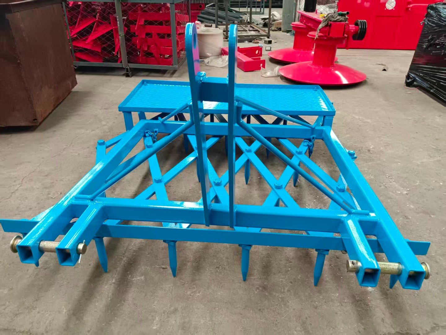 BDC-6 Spiked Rake &ndash; Heavy-Duty Pipe Plow for Efficient Soil Splitting and Trenching