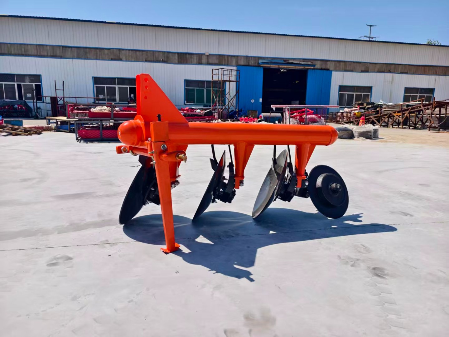 Pipe Plow 1LYX-325 &ndash; Compact Small Fish Plow for Precision Deep Tillage & Ridging
