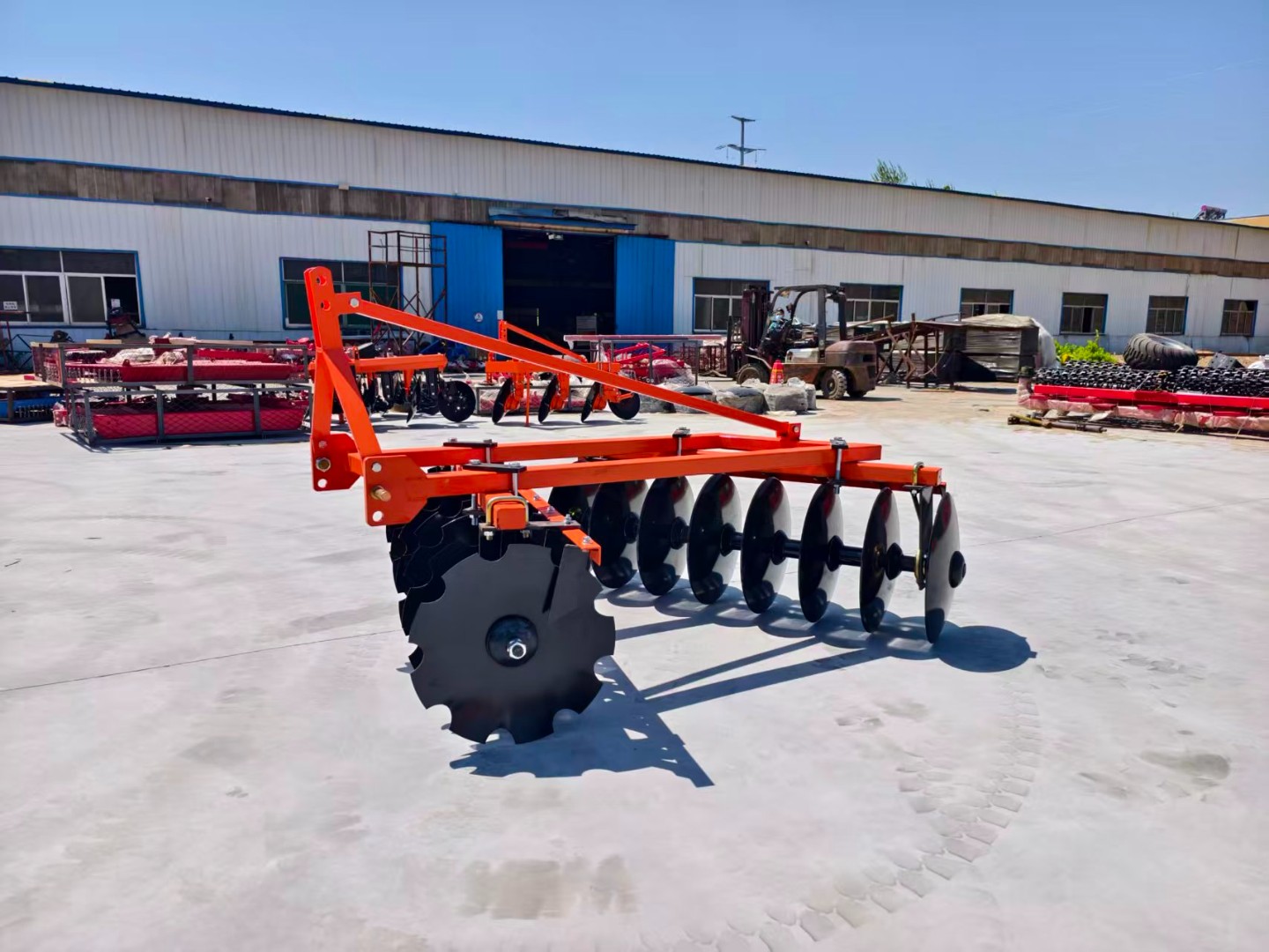 Medium Disc Harrow 1BJX-1.8 &ndash; Heavy-Duty Agricultural Disc Harrow for Tractor Use