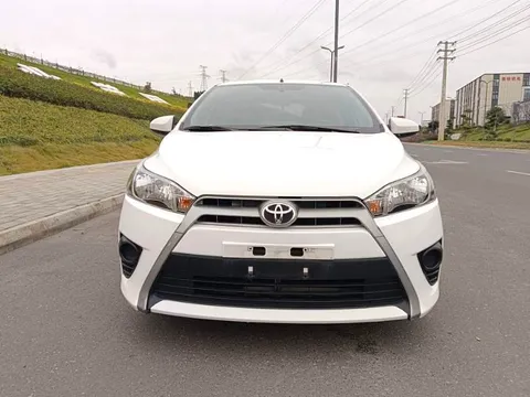 Toyota YARiS L
