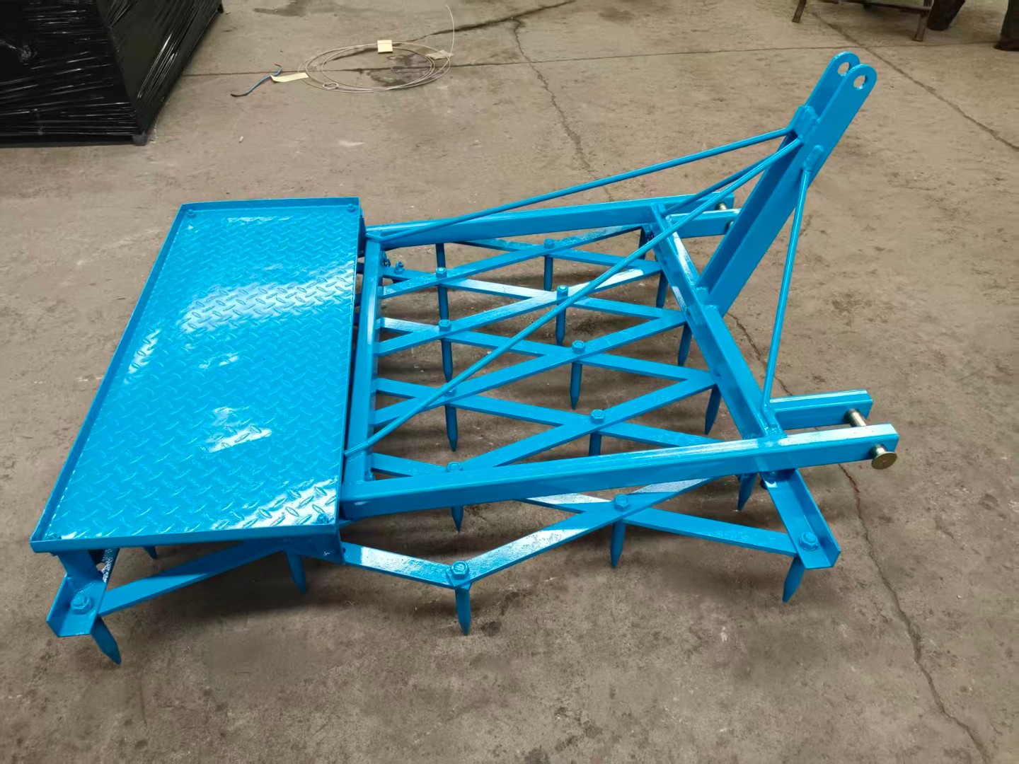BDC-6 Spiked Rake &ndash; Heavy-Duty Pipe Plow for Efficient Soil Splitting and Trenching