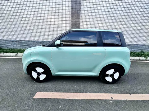 Changan Lumin Electric City Car &ndash; Compact Hatchback with Long-Range Battery & Smart Features