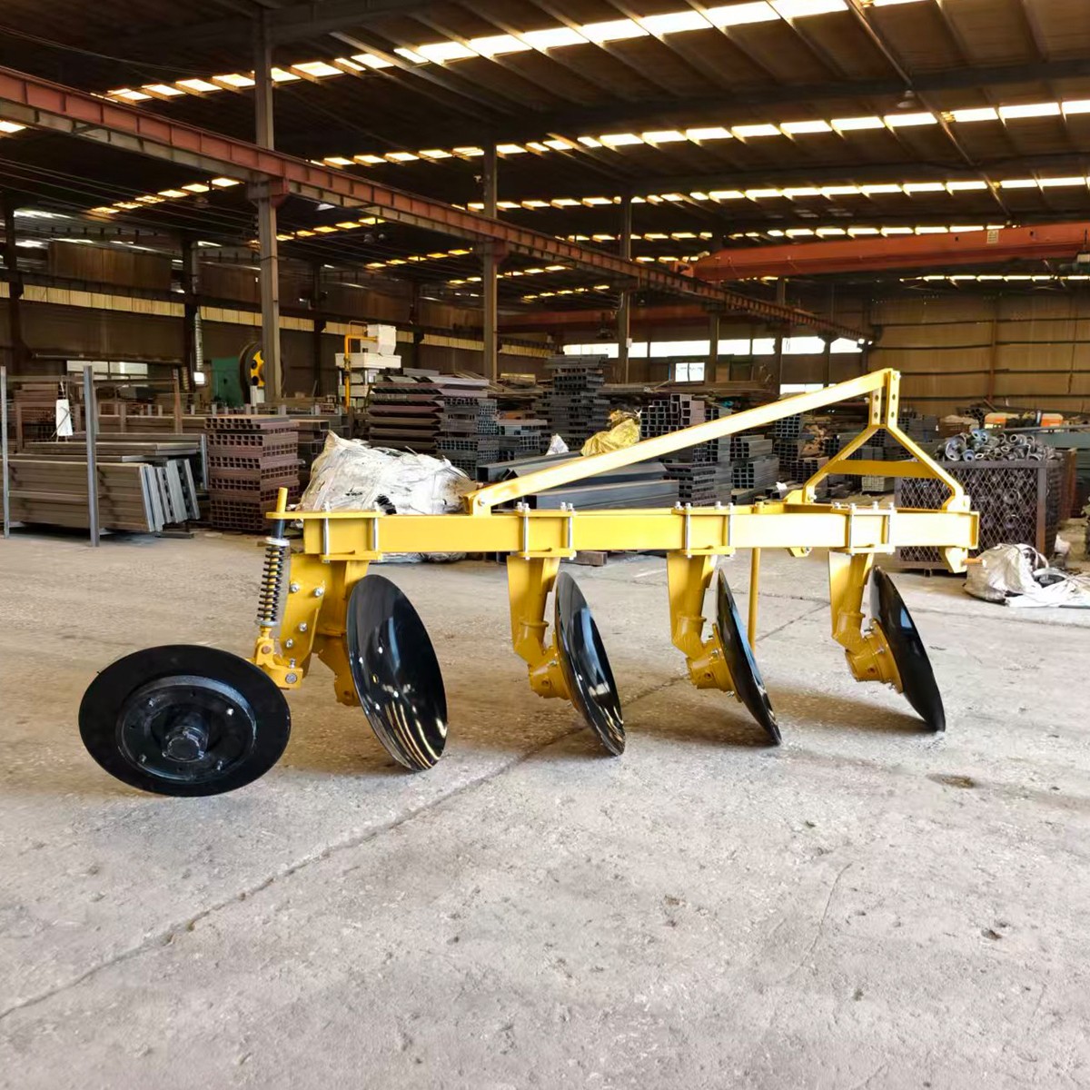 Disc Plow 1LY-425 &ndash; Heavy-Duty Agricultural Farming Tool for Efficient Soil Tillage