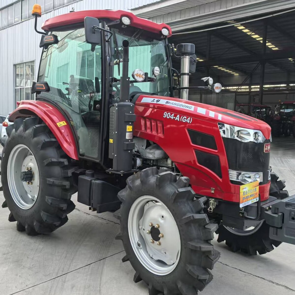 Tractor 904 &ndash; Heavy-Duty Diesel Farm Tractor with Powerful Engine & Durable Tractor Parts