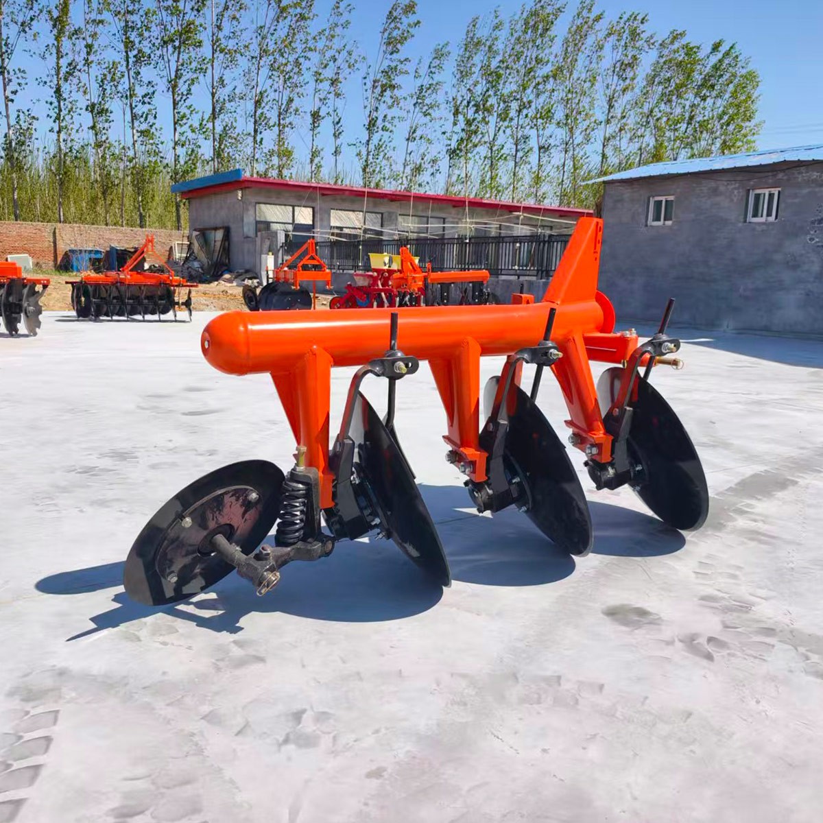 Tube Plow 1LYX-325 &ndash; Heavy-Duty 3-Row Hydraulic Subsoiler for Tractors