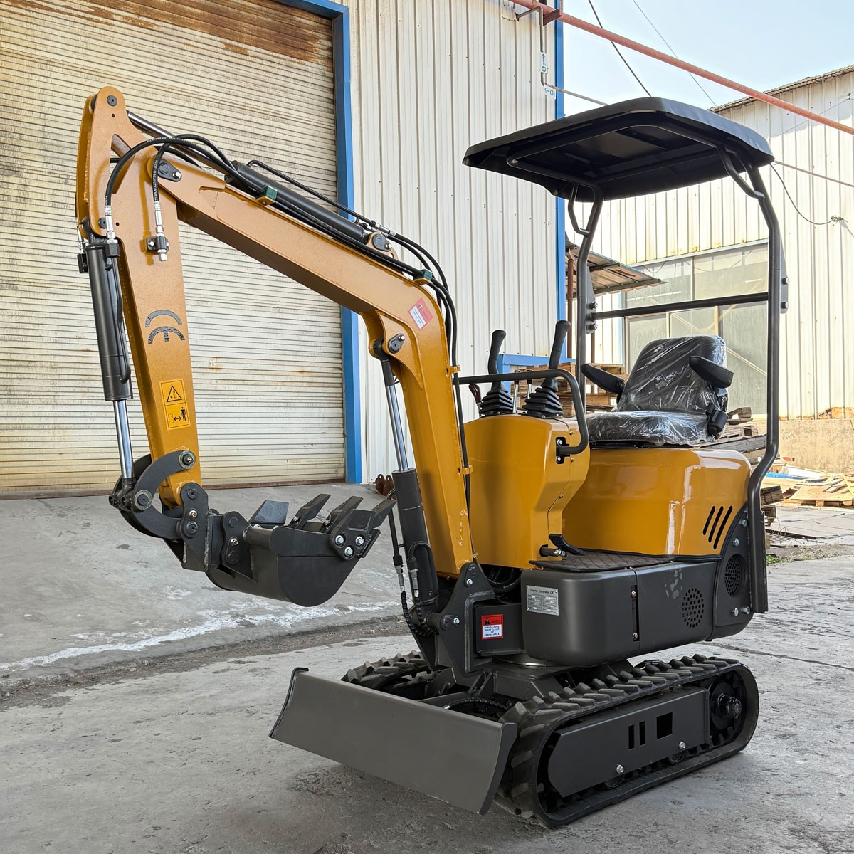 Mini excavator SLM10