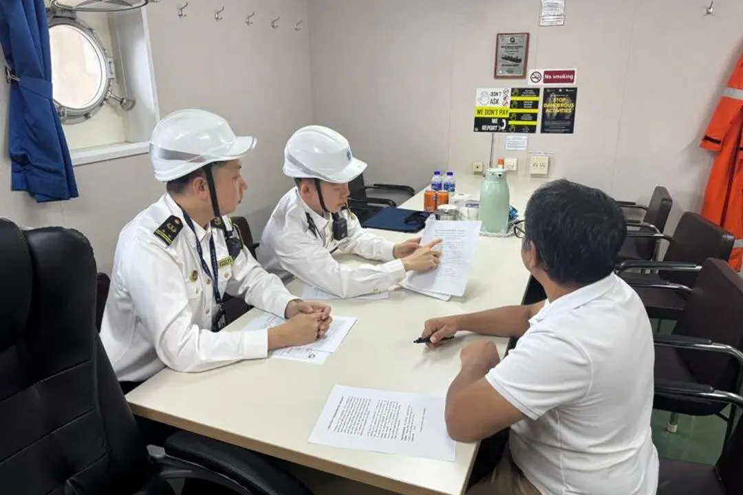 Strengthen the "four lines of defense" to fully ensure the safety of solid bulk cargo transport during the holiday by Tianjin Maritime Safety Administration