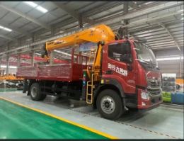 Truck crane 10T