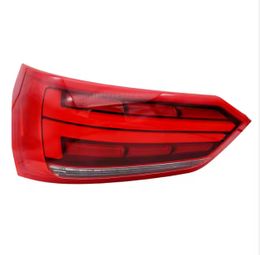 Dongfeng Glory's rear combination lamp assembly