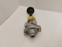 Hand control brake valve