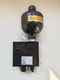 Pilot oil supply valve