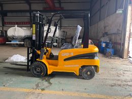 Worthington 1.5 ton type forklift