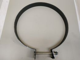 Large clamp for muffler