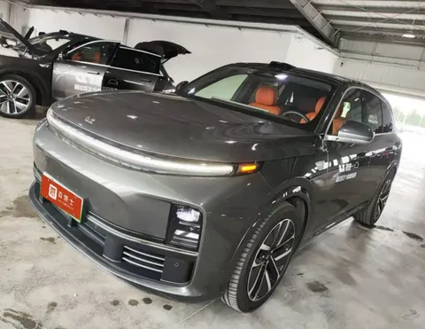Li Auto L7 2024 Ultra Edition Gray Metallic Paint Black & Orange Two-tone Interior 21-inch Silver-Gray Two-tone Wheels16093
