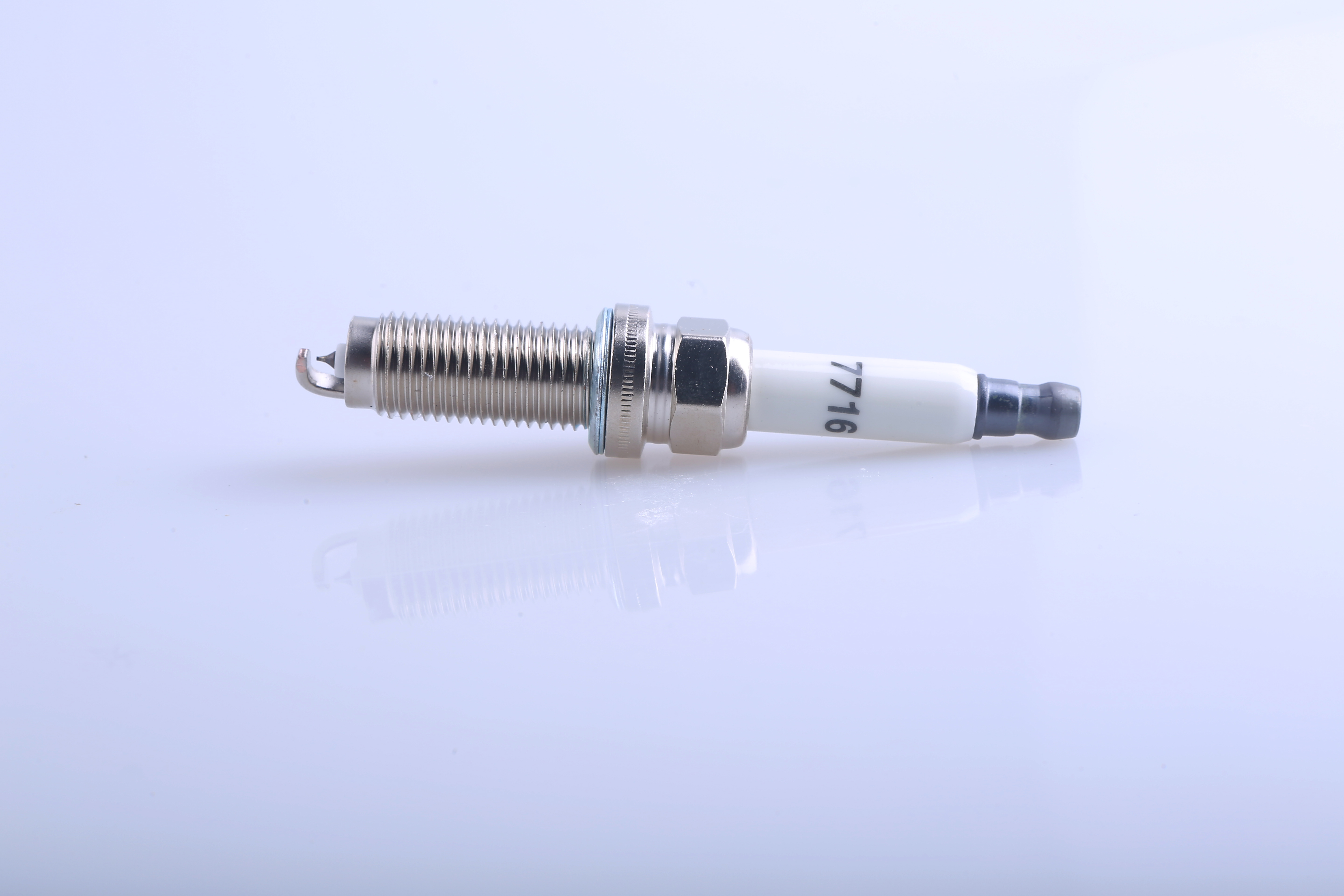 Spark Plug Model 9916 High-Quality Engine Spare Part