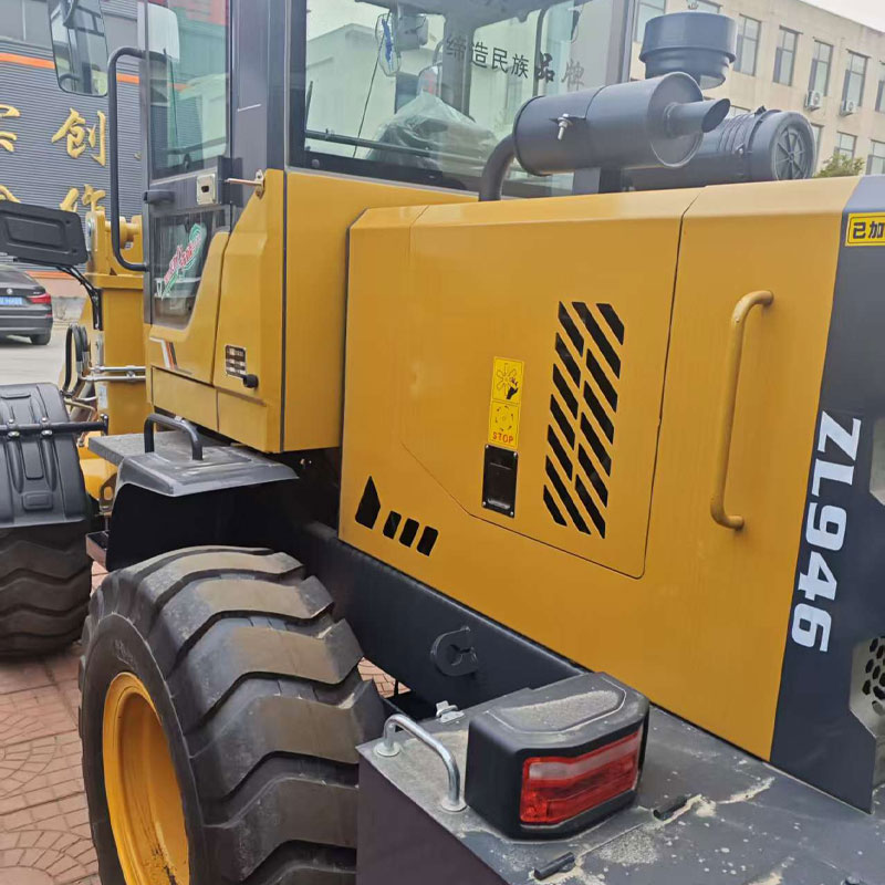 Shanlin Heavy Industry - Model 946 - 2-ton Loader
