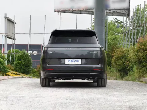 LYNK & CO 900 1.5T Ultra, AWD