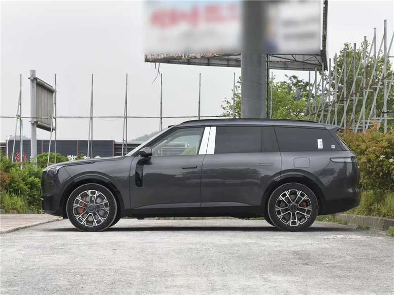 BYD 2026 أسد البحر 06 EV 605 Pilote Plus1