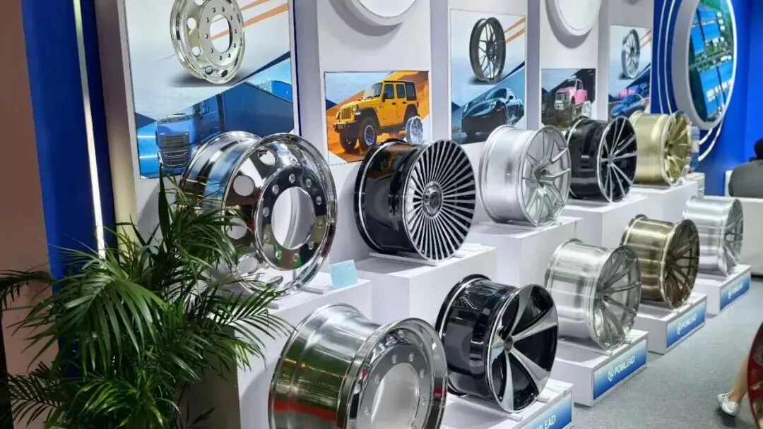 CNAUTO YiChePei посещает Jiangsu Poran: углубление сотрудничества в индустрии колес.